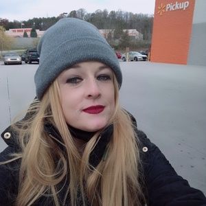 Meet your Posher, Jenise